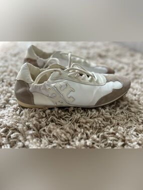 Tory Burch Neutral White and Taupe Lace-Up Sneakers